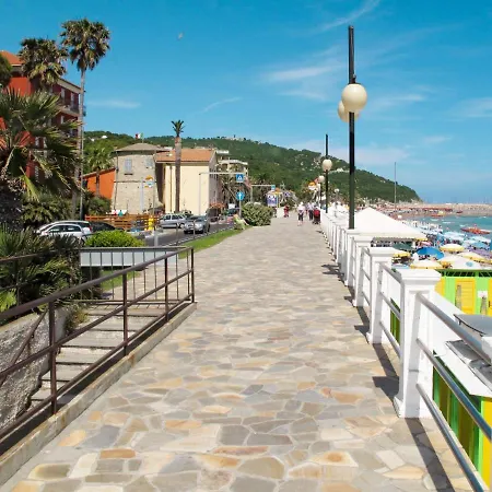 Holiday home Mes Mas By Interhome Stellanello